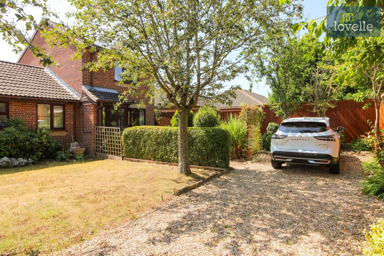2 bed house for sale, Alexander Drive, Louth, LN11