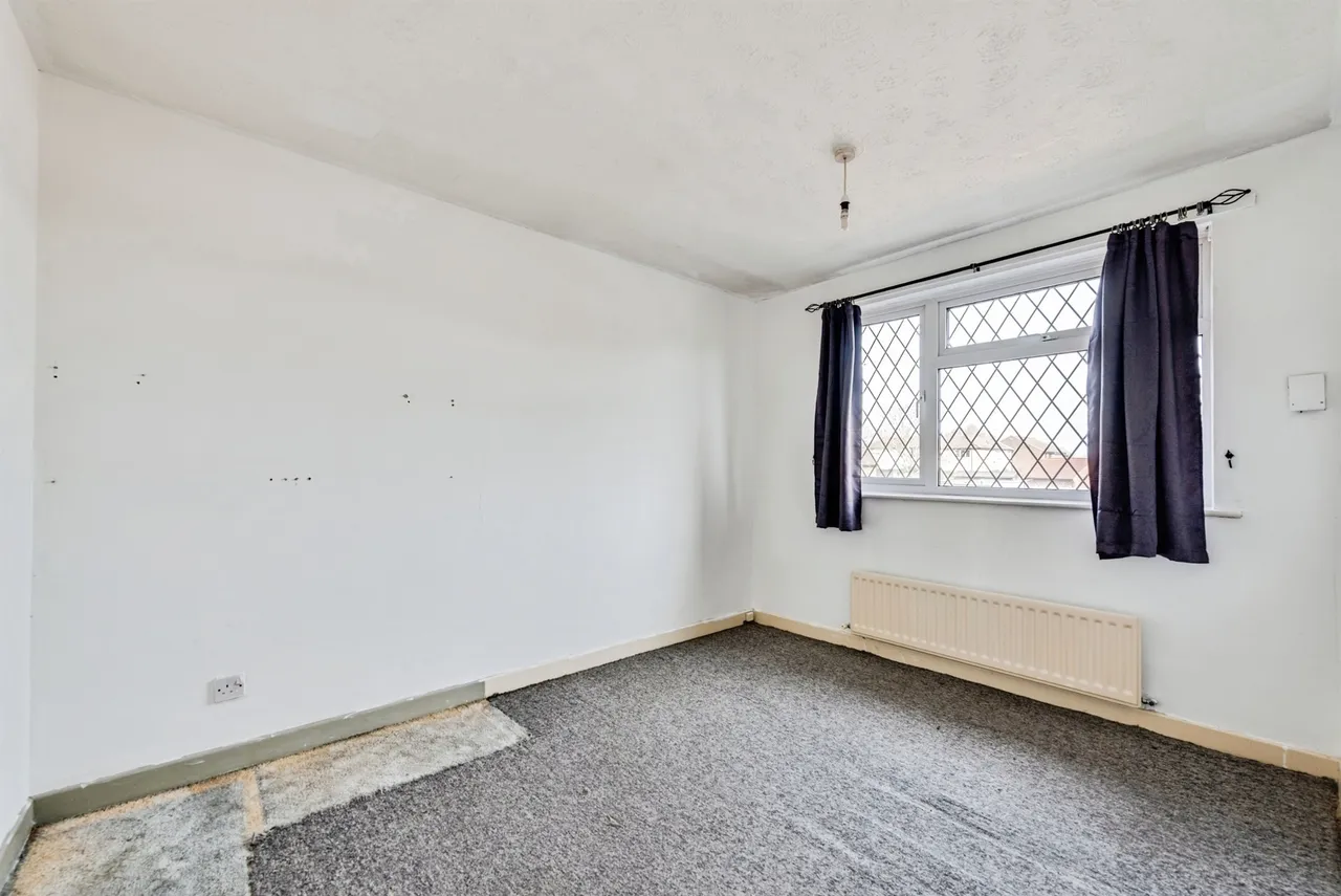 Castlefield Close, Eastleaze, Swindon, photo 11