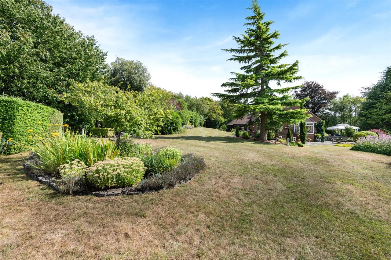 Idleigh Court Road, Meopham, DA13, photo 25