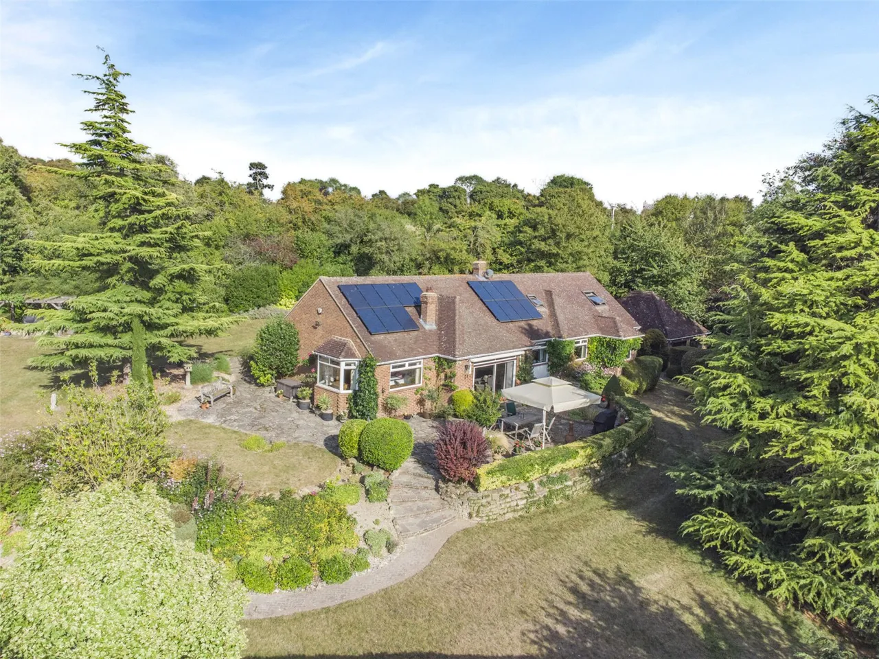 5 bed equestrian facility for sale, Idleigh Court Road, Meopham, DA13