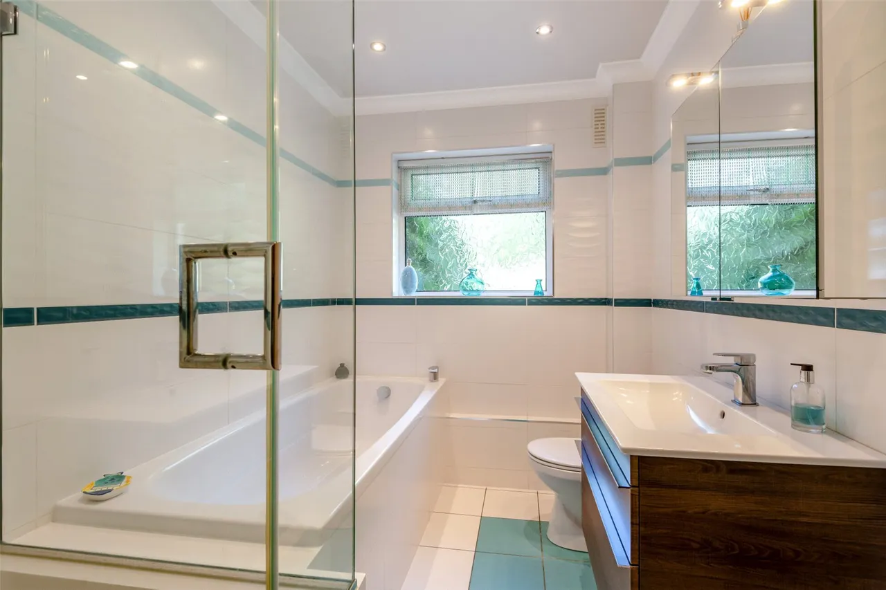 Idleigh Court Road, Meopham, DA13, photo 16