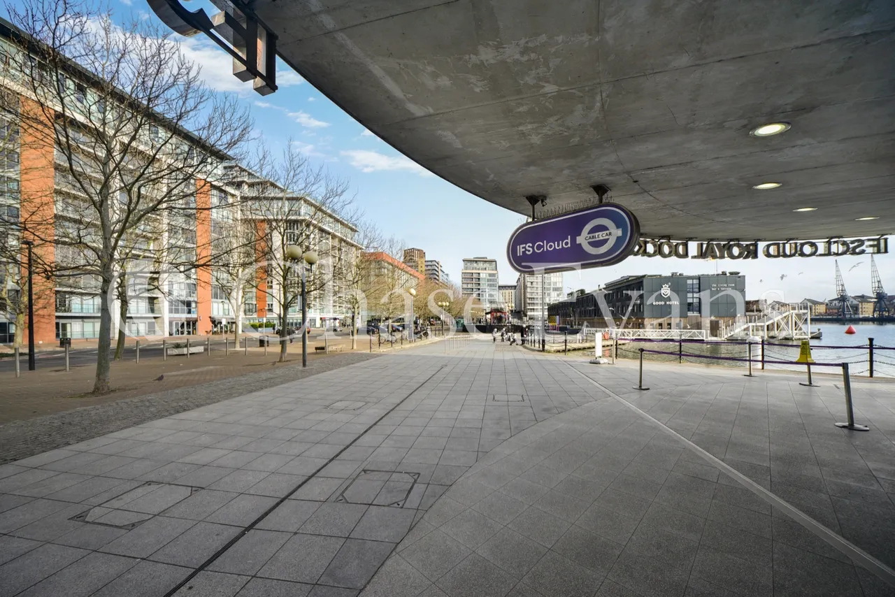 Western Gateway, Royal Docks, E16, photo 13