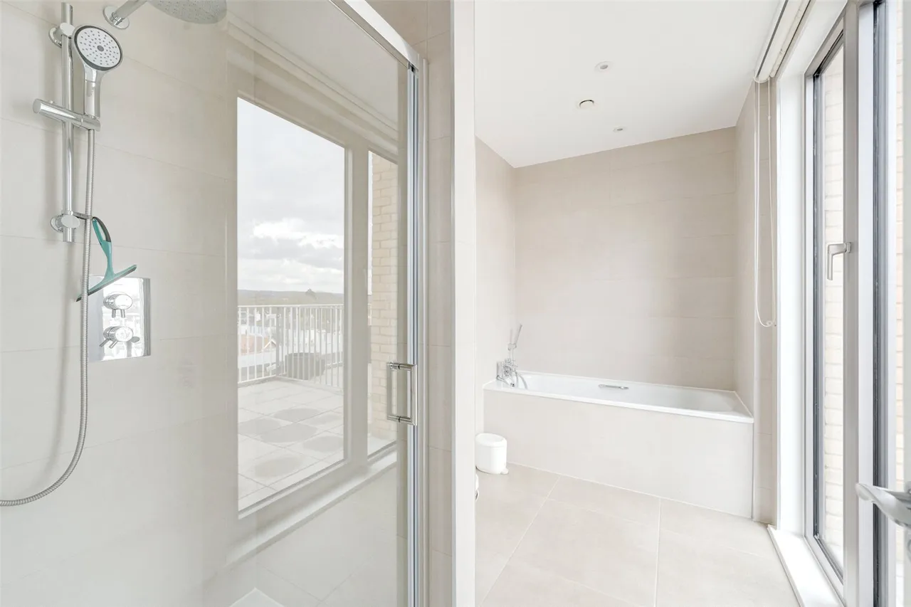 Brighton Road, Worthing, BN11, photo 16