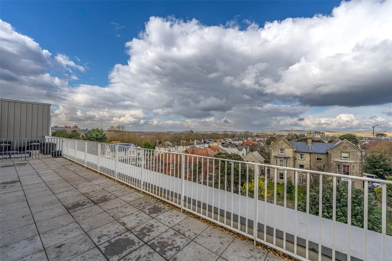 Brighton Road, Worthing, BN11, photo 27
