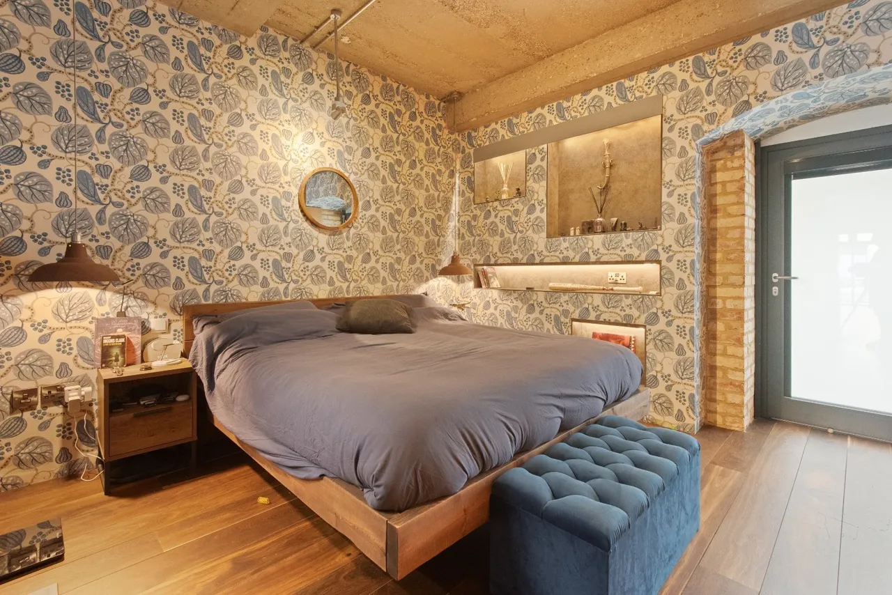 Parkgate Road, London, SW11, photo 8