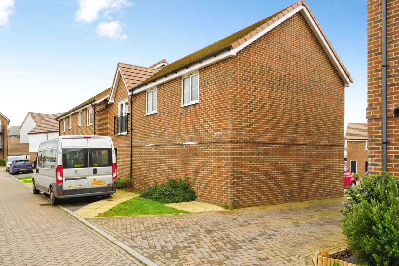 2 bed house for sale, Leo Road, Margate, CT9