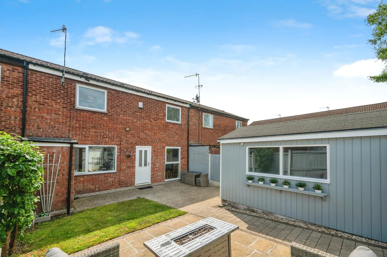 3 bed house for sale — Loxley Close, Redditch