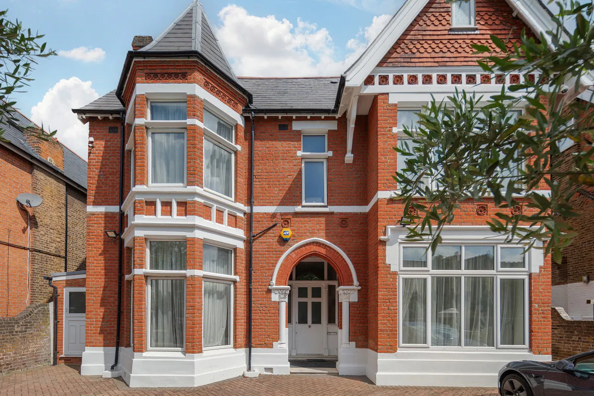 8 bed house for sale, Hamilton Road, London, W5