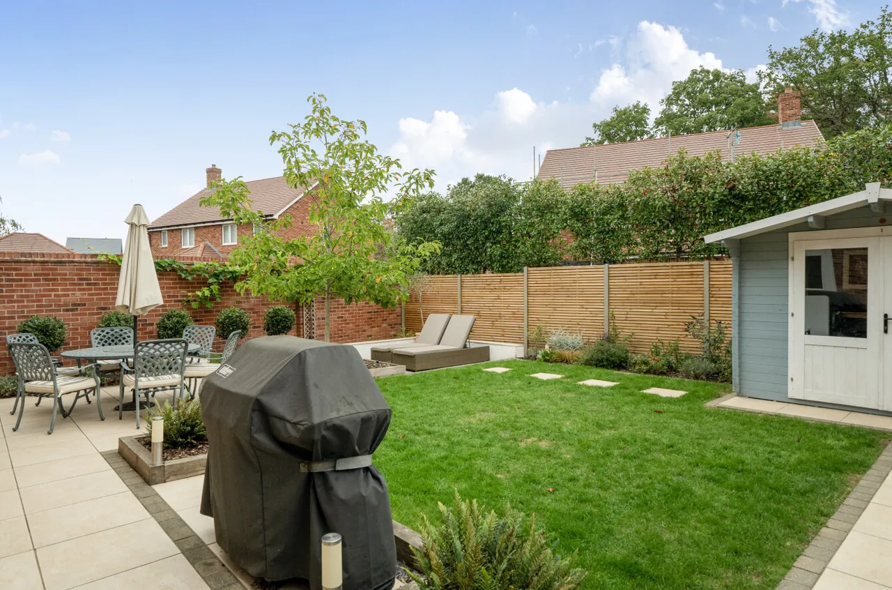 Honor Avenue, Burghfield Common, Reading, Berkshire, RG7 3BW, photo 6