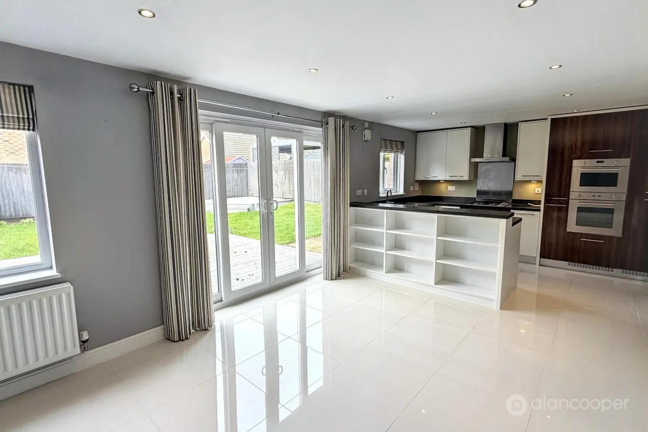 Sheelin Crescent, Eliot's View, CV10, photo 9