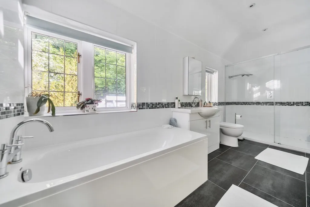 Westerham Road, Keston, photo 12