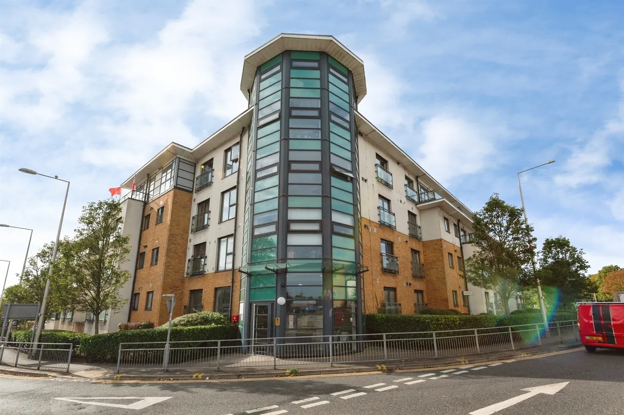 1 bed flat for sale, Hogg Lane, Grays, RM17
