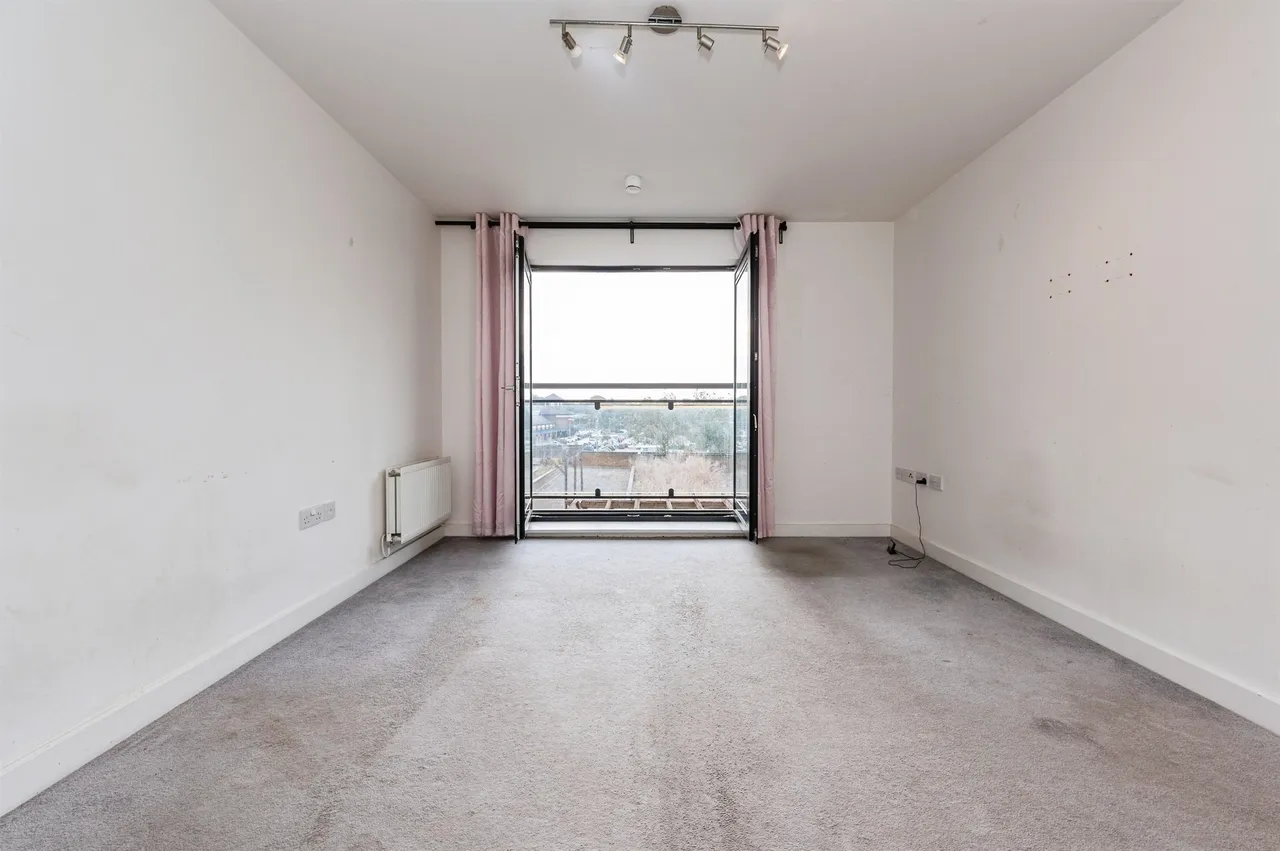 Hogg Lane, Grays, RM17, photo 2