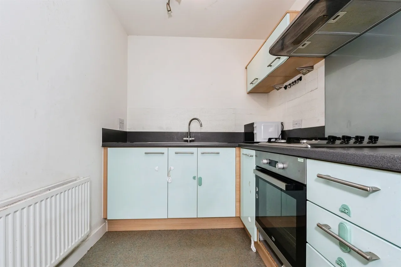 Hogg Lane, Grays, RM17, photo 9