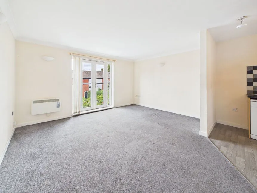 Mossley Road, Ashton-under-Lyne, Greater Manchester, OL6, photo 5