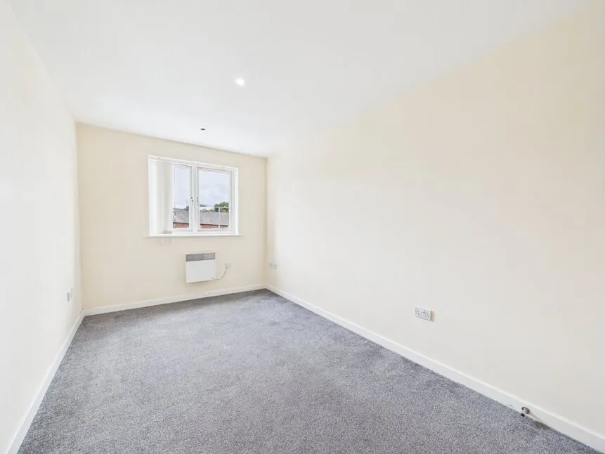 Mossley Road, Ashton-under-Lyne, Greater Manchester, OL6, photo 8
