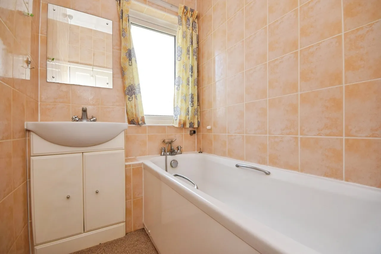 West Avenue, Chelmsford, Essex, CM1, photo 12