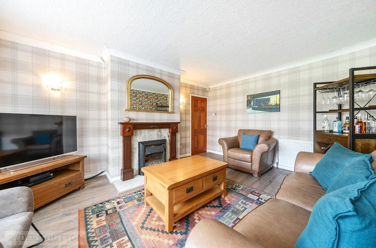 Rishworth Rise, High Crompton, OL2, photo 5