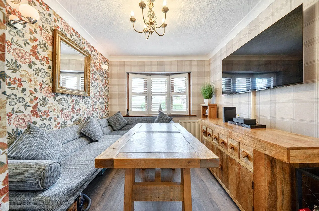 Rishworth Rise, High Crompton, OL2, photo 11
