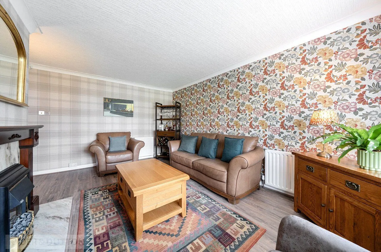 Rishworth Rise, High Crompton, OL2, photo 4