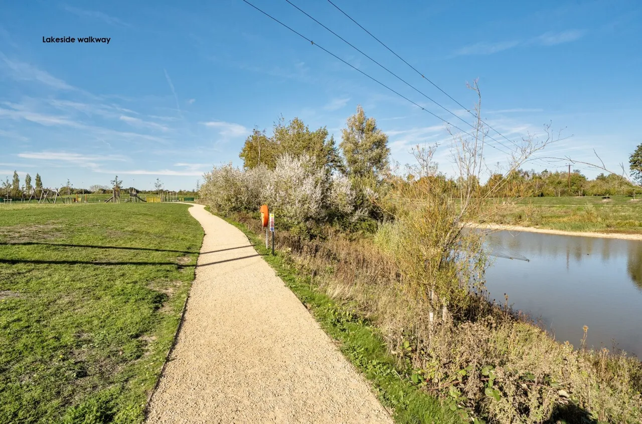 Limestone Road, PO20, photo 15