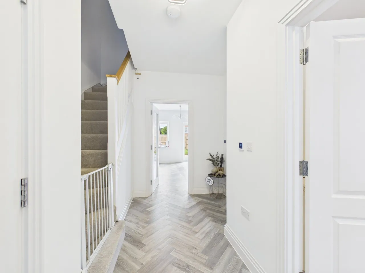 Barberry Road, High Wycombe, HP10, photo 2