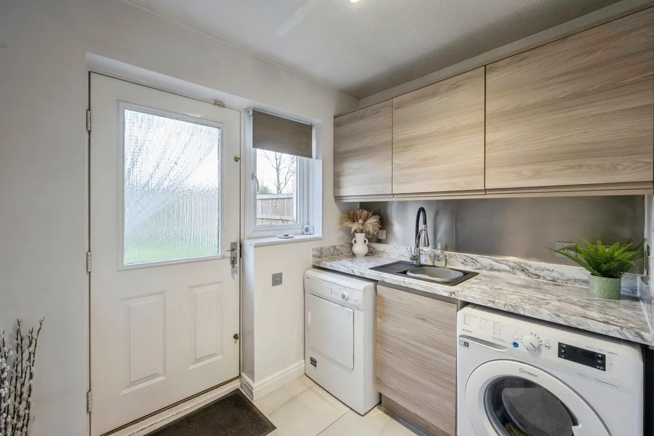 Shooters Hill Drive, Rossington, Doncaster, South Yorkshire, DN11, photo 9