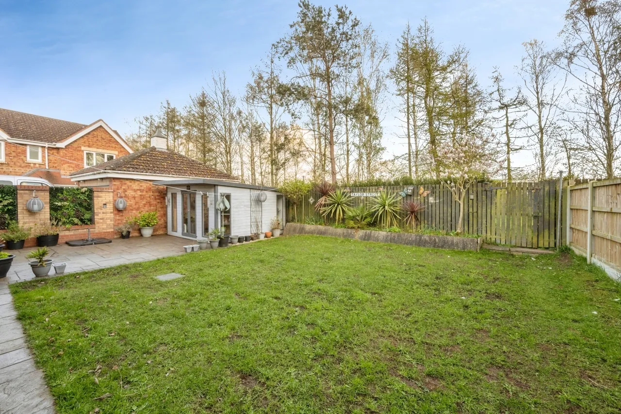 Shooters Hill Drive, Rossington, Doncaster, South Yorkshire, DN11, photo 18