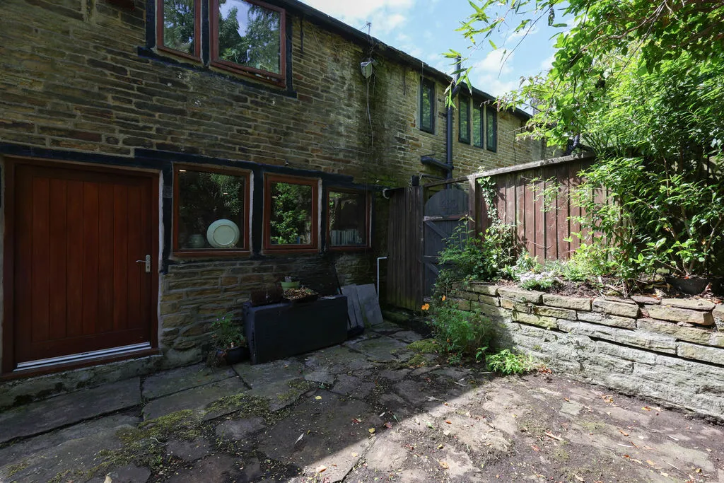 Shawclough Road, Rochdale OL12 7HR, photo 17