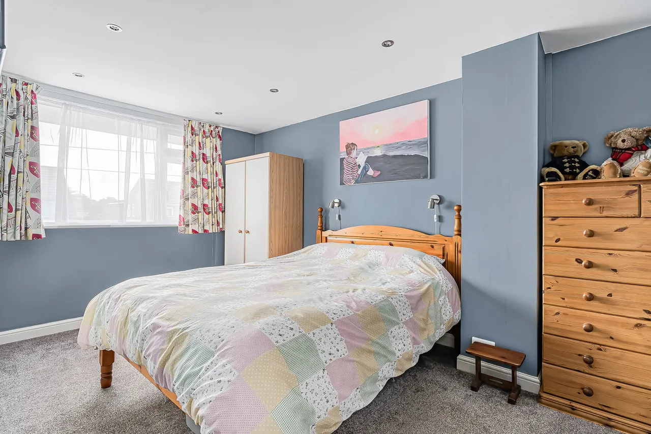 Stratton Road, Sunbury-on-Thames, TW16, photo 4