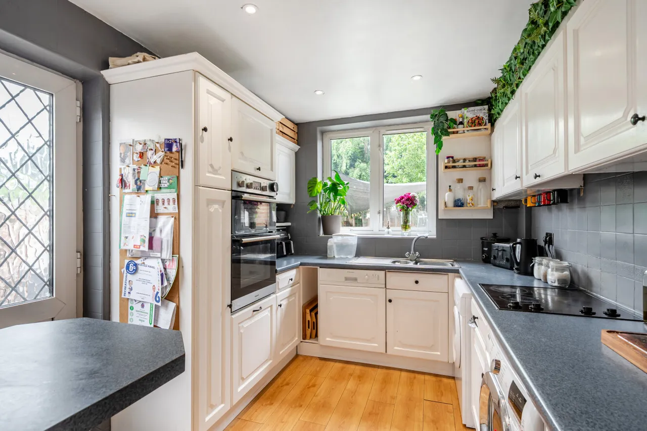 Dartmouth Road, Hayes, Kent, BR2, photo 8