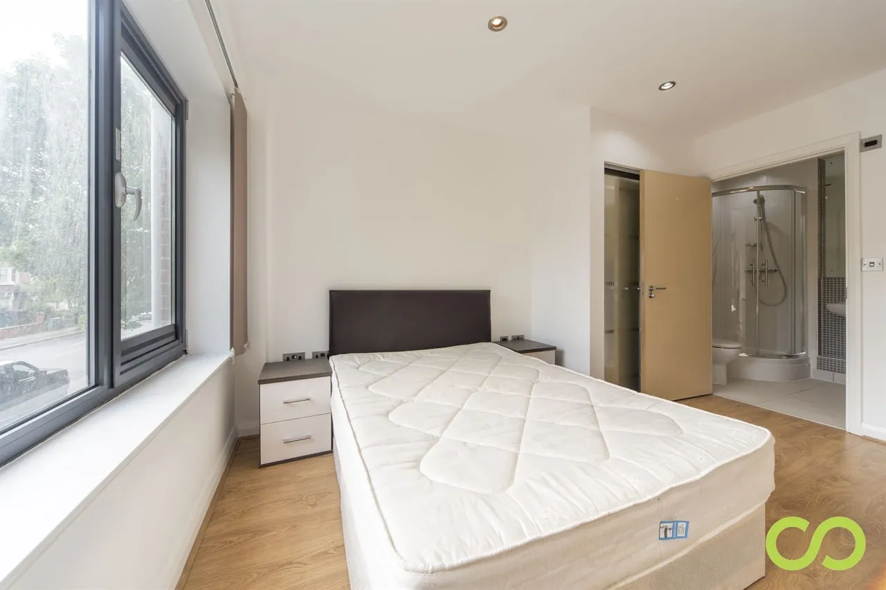 Larden Road, London, W3 7DR, photo 7