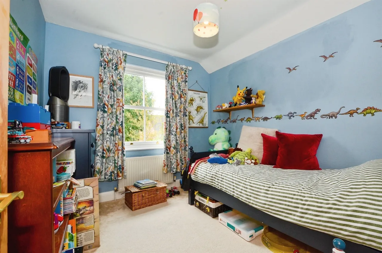 Cameron Road, Chesham, photo 6