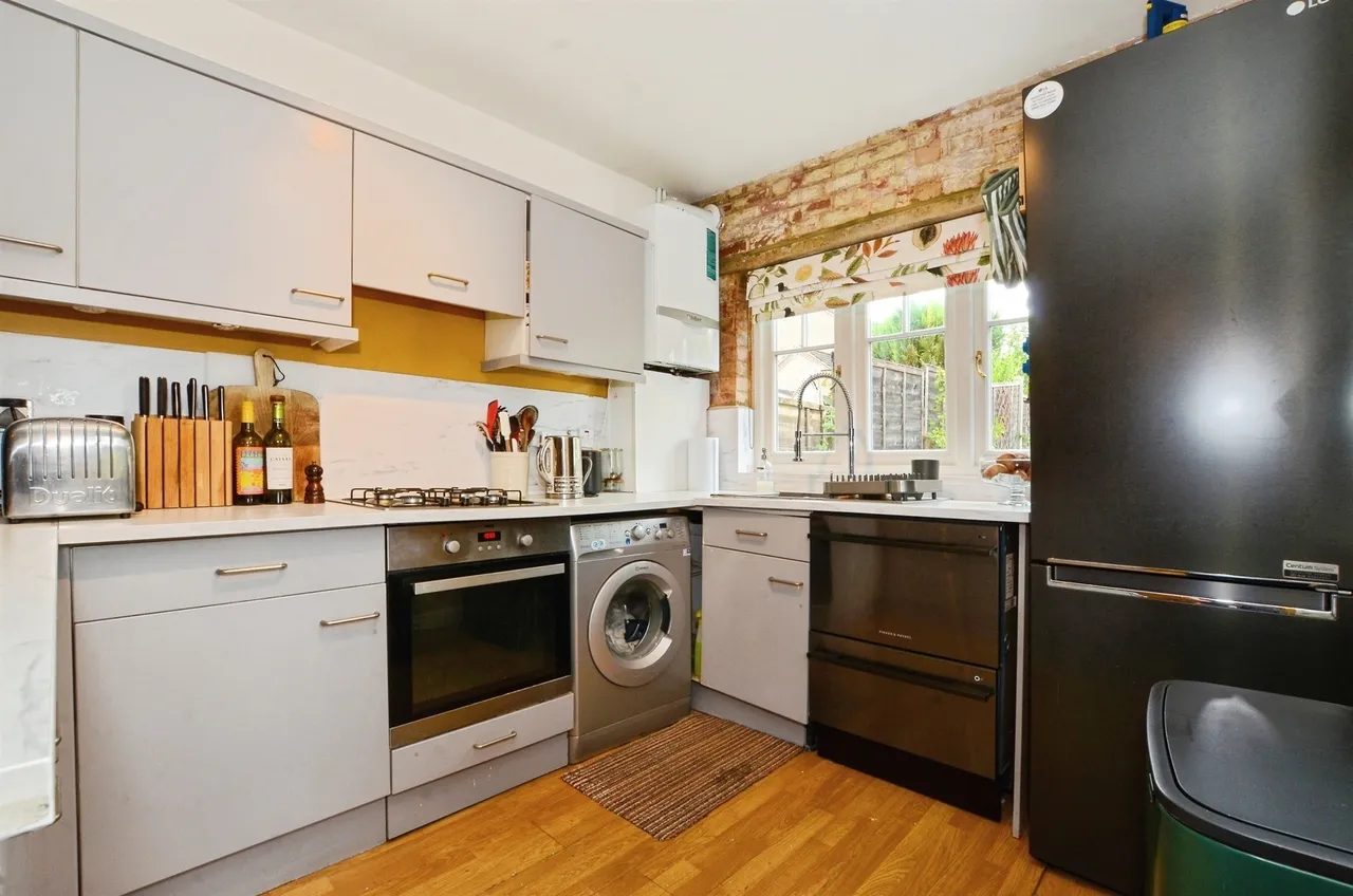Cameron Road, Chesham, photo 12