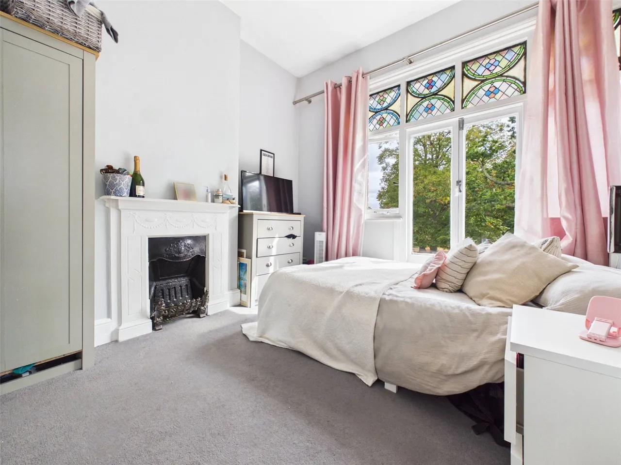 High Street, Hampton Hill, TW12, photo 6