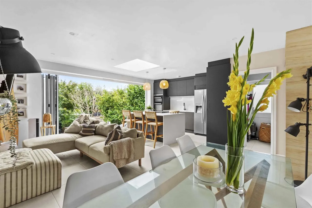 Littleworth Road, Downley, HP13, photo 3