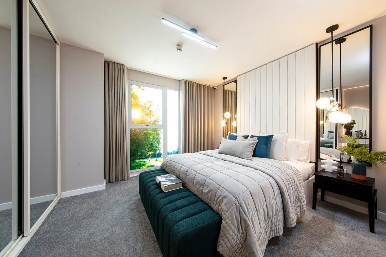 High Street, Brentford, TW8, photo 7