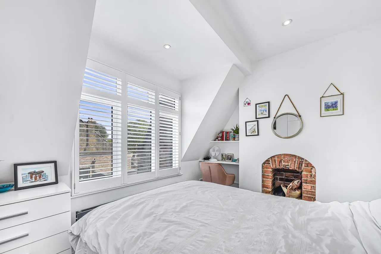 High Road, Wood Green, N22, photo 10
