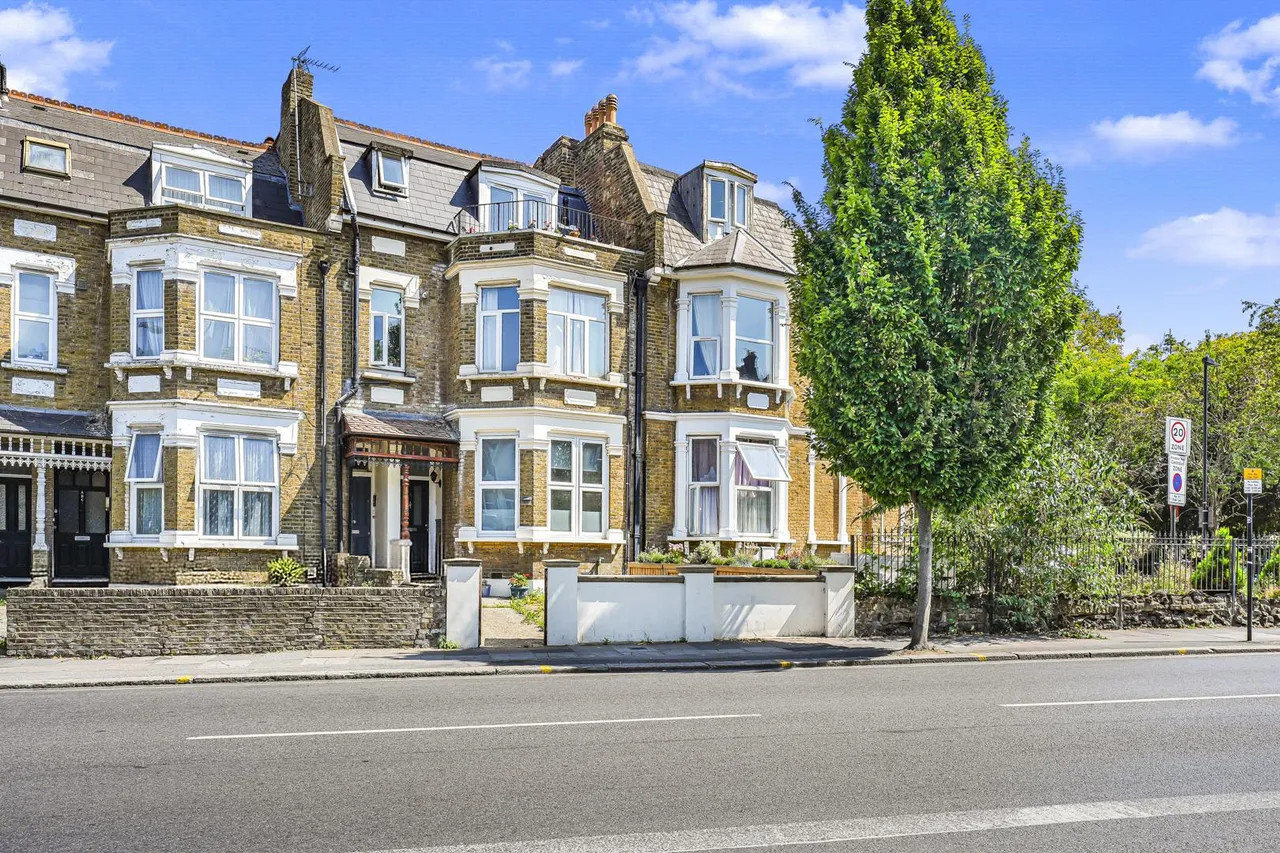 High Road, Wood Green, N22, photo 15