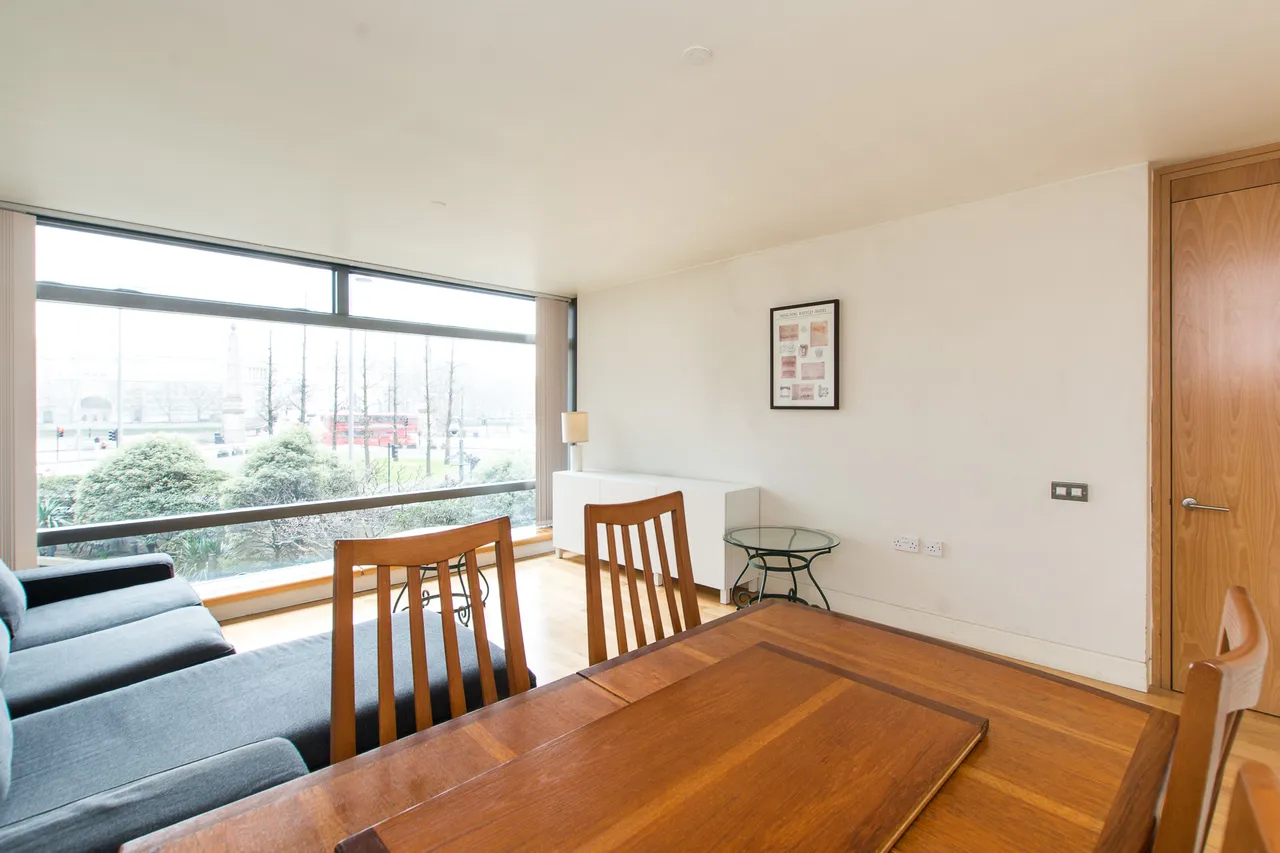 A08 Parliament View Apartments, 1 Albert Embankment, London, photo 9