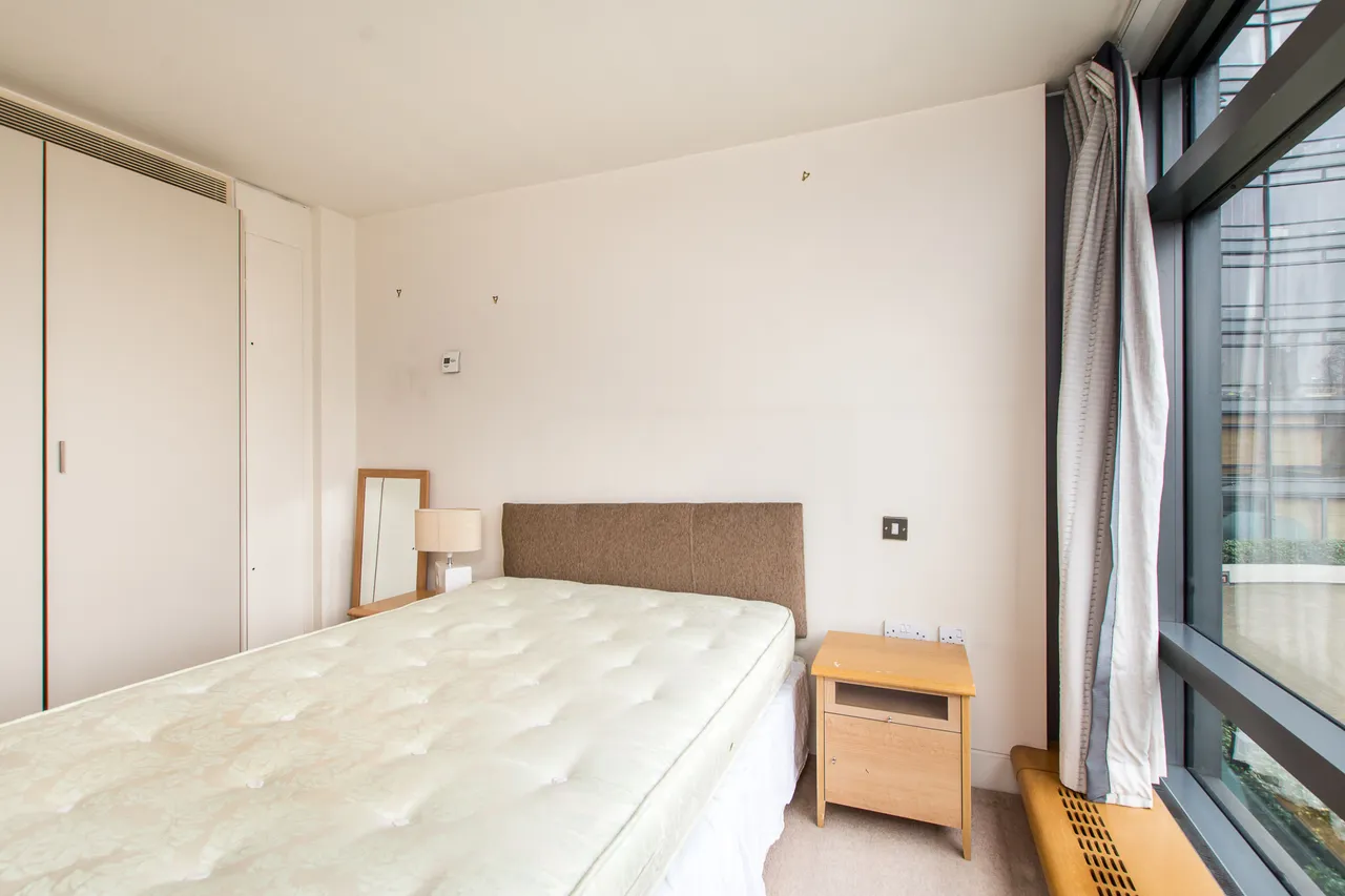 A08 Parliament View Apartments, 1 Albert Embankment, London, photo 8