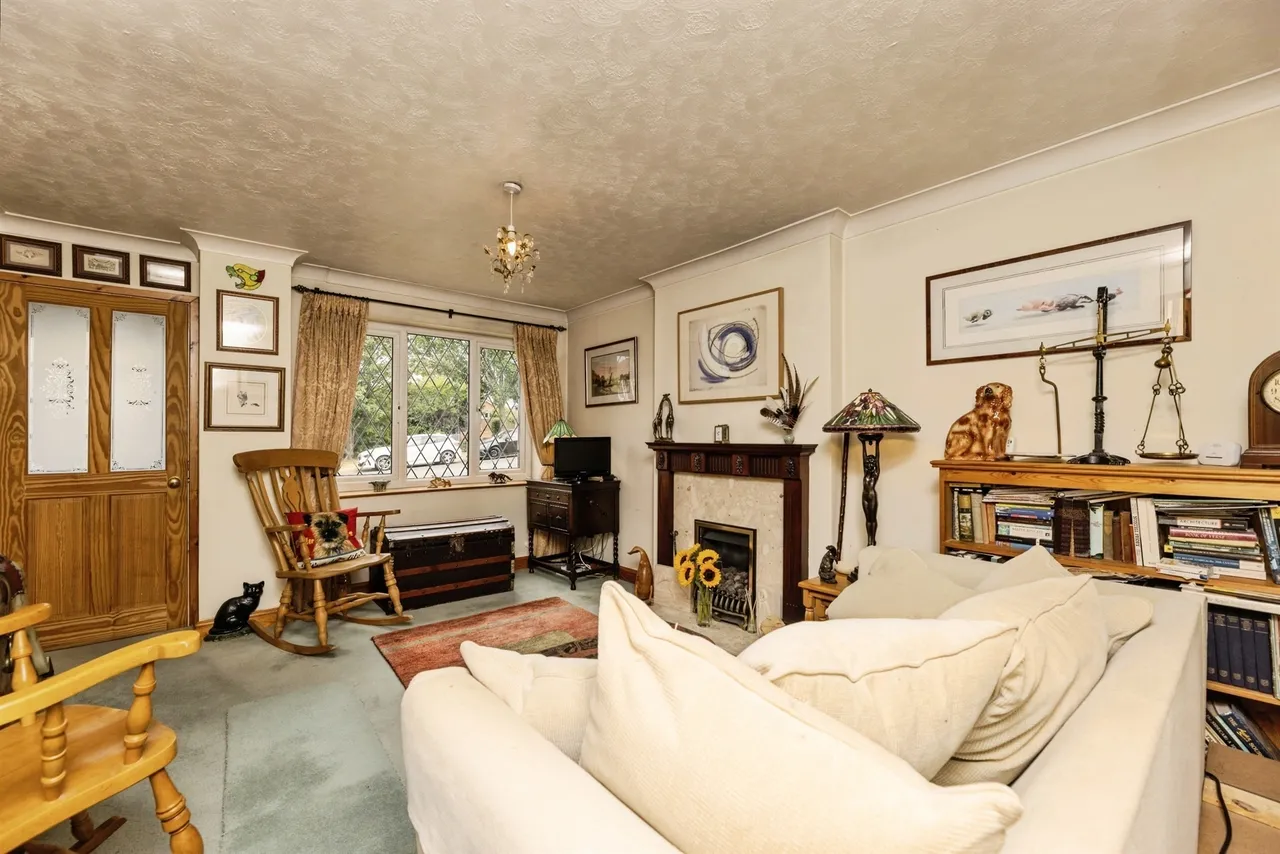 Bishop Way, Tingley, WAKEFIELD, photo 6
