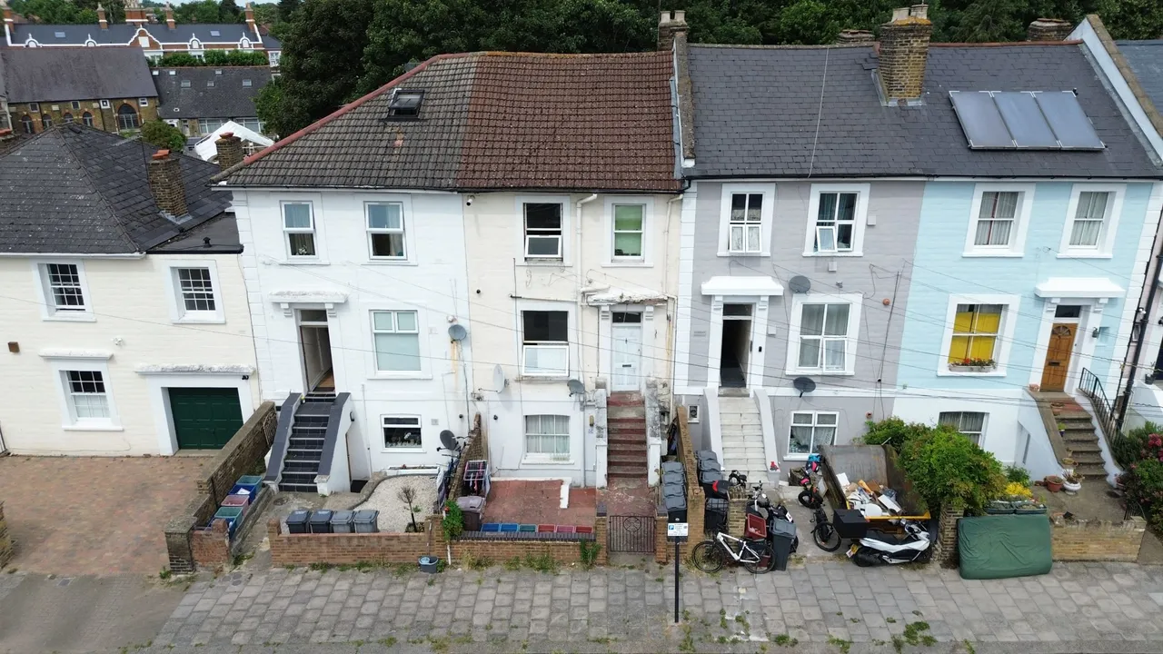 3 bed flat for sale — Villiers Road, Isleworth, TW7