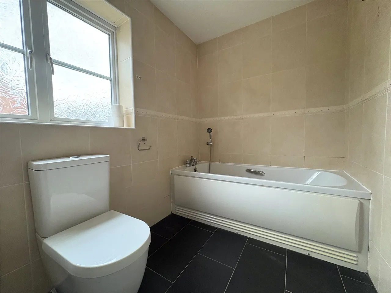Chichester Close, Chafford Hundred, Grays, Essex, RM16, photo 10