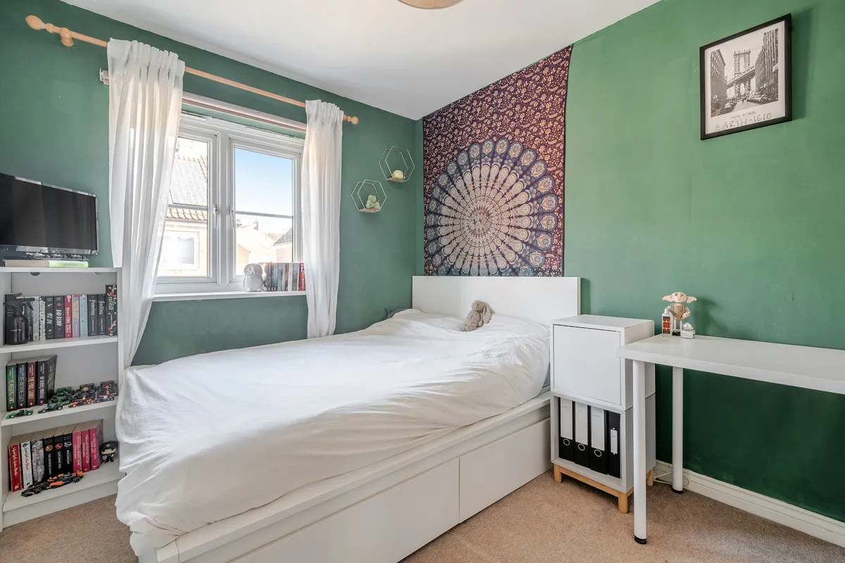 Wren Place, Gillingham, SP8, photo 11