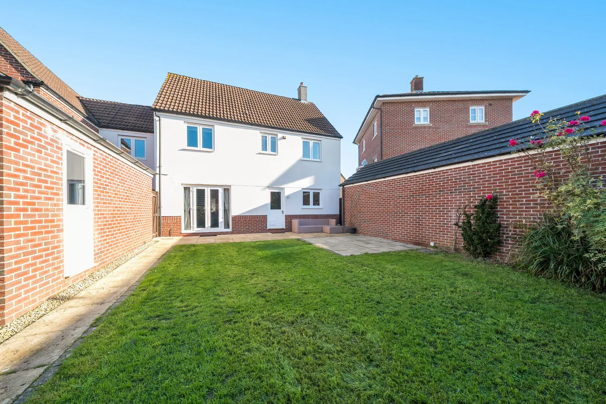 Wren Place, Gillingham, SP8, photo 16