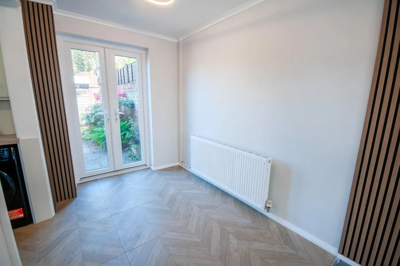 Stand Lane, Radcliffe, Manchester, M26 1JR, photo 3