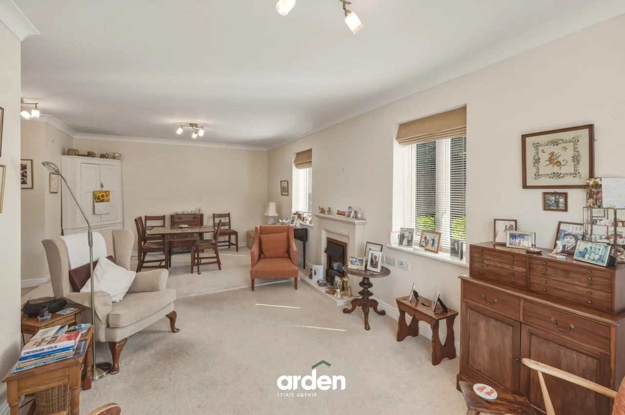 Eastbank Drive, Eastbank Court, WR3, photo 3