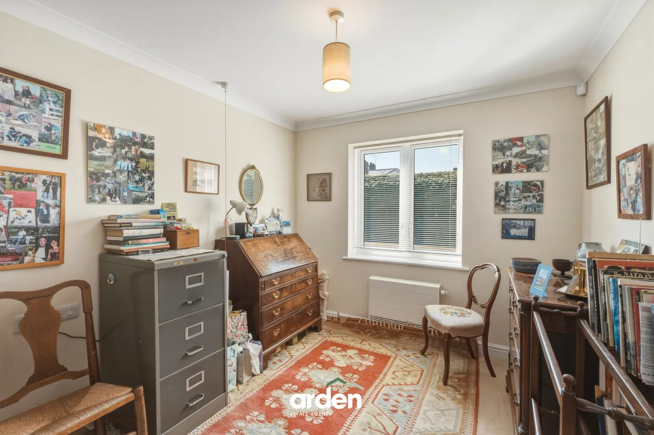 Eastbank Drive, Eastbank Court, WR3, photo 7