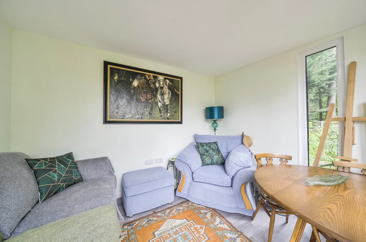 Macdonald Road, Lightwater, Surrey, GU18 5XY, photo 18